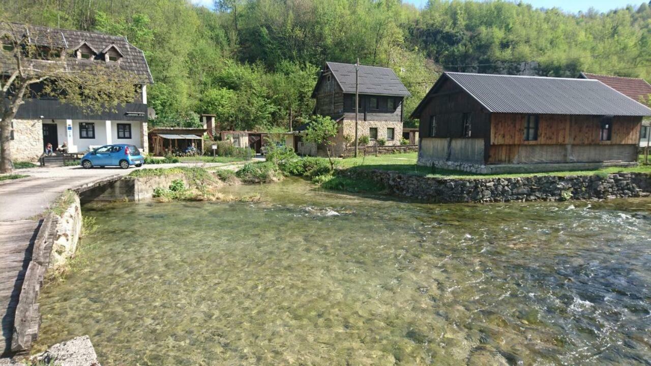 House Marijan Apartman Korana Kültér fotó