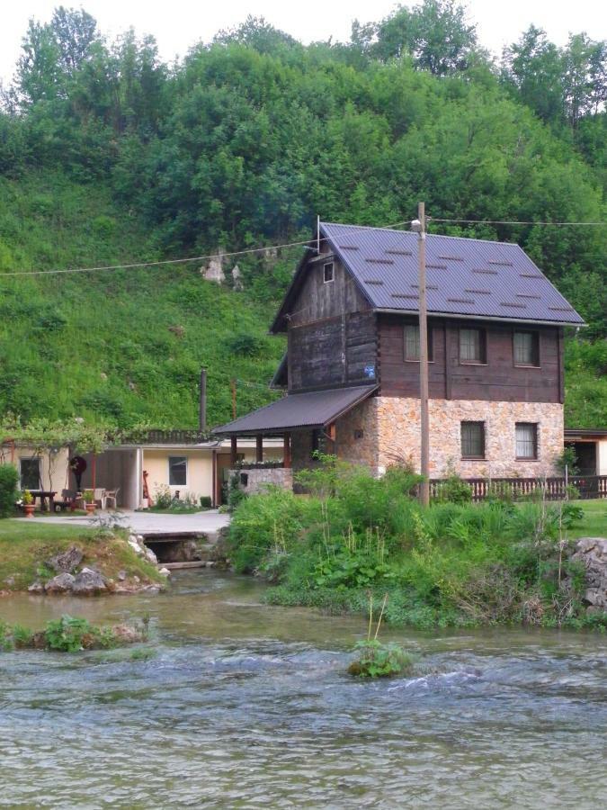 House Marijan Apartman Korana Kültér fotó